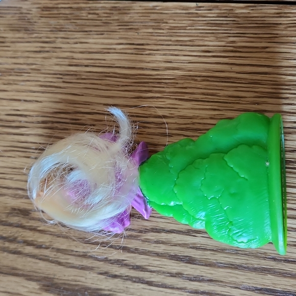 McDonald's Barbie and Friends Camp Barbie and Camp Teresa, opened, 1994. - Picture 2 of 6